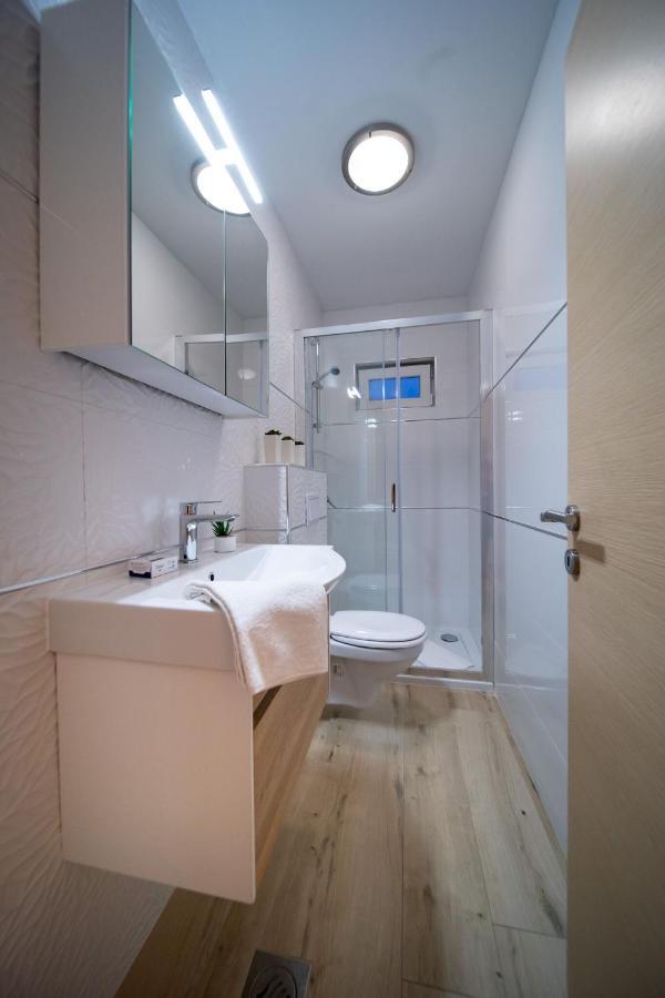 Apartments Arbis Lopar Exterior photo